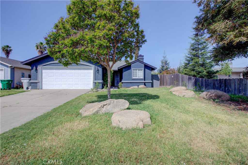 3005 Laura Ln