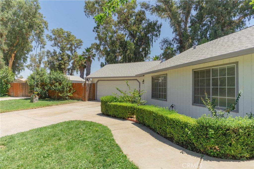 5711 Rene Ct